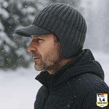 Lade das Bild in den Galerie-Viewer, Fjordwarm – Skandinavische Wintermütze mit Ohrenschutz (Unisex-Einheitsgröße)