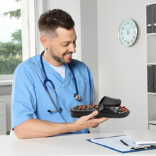 Lade das Bild in den Galerie-Viewer, Akuslipper - Akupunktur-Slipper für wirksame Schmerzlinderung