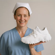 Lade das Bild in den Galerie-Viewer, OrthoPro - Ergonomische &amp; rutschfeste Schmerzlinderuns-Schuh für lange Schichten
